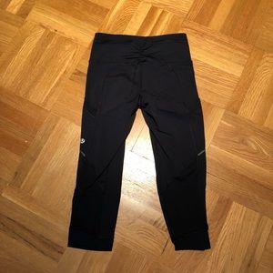 Lululemon crop at the knee size 2 I think